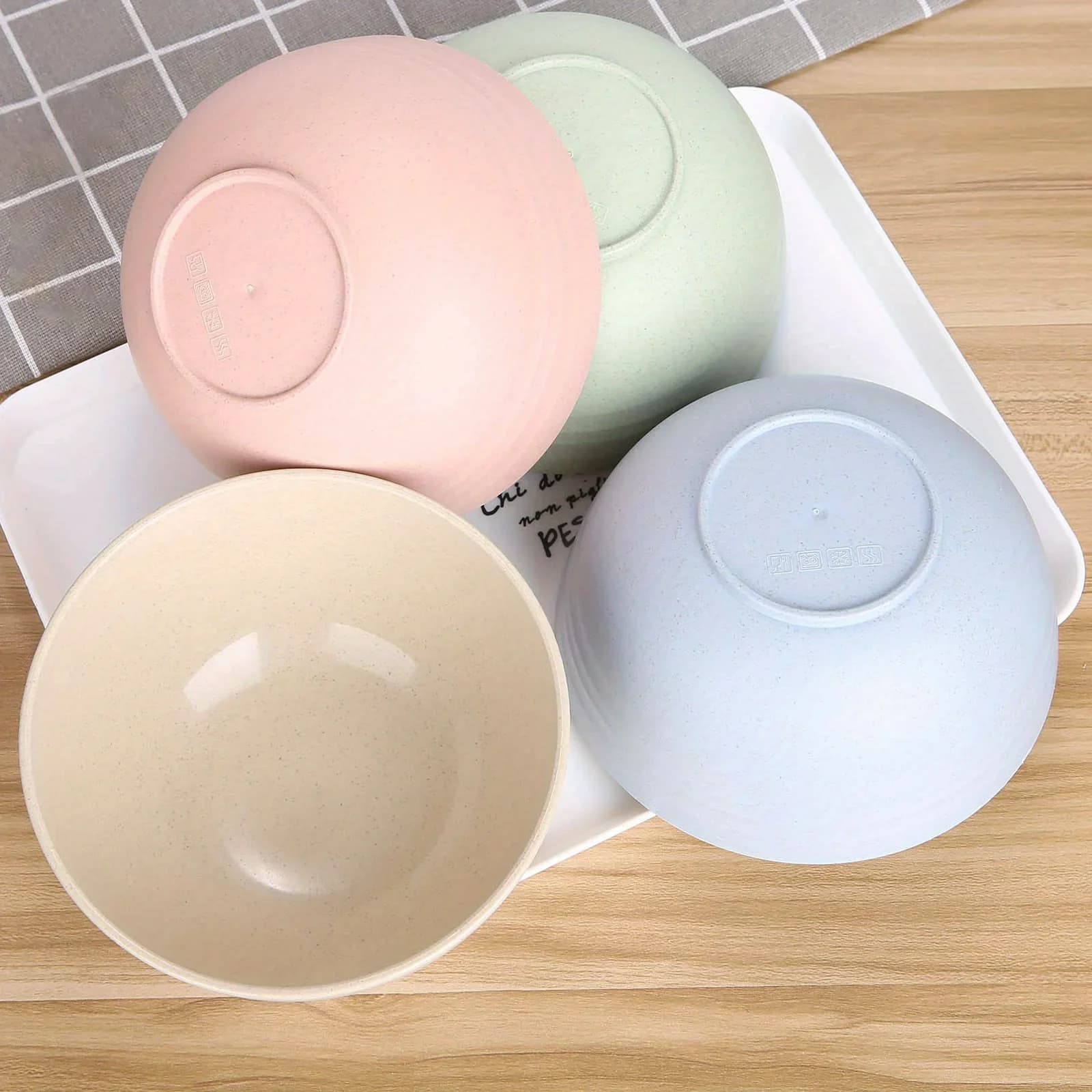 Nedūžtančių plastikinių dubenėlių rinkinys sriubai ir kruopoms, 4 vnt. (24 oz)